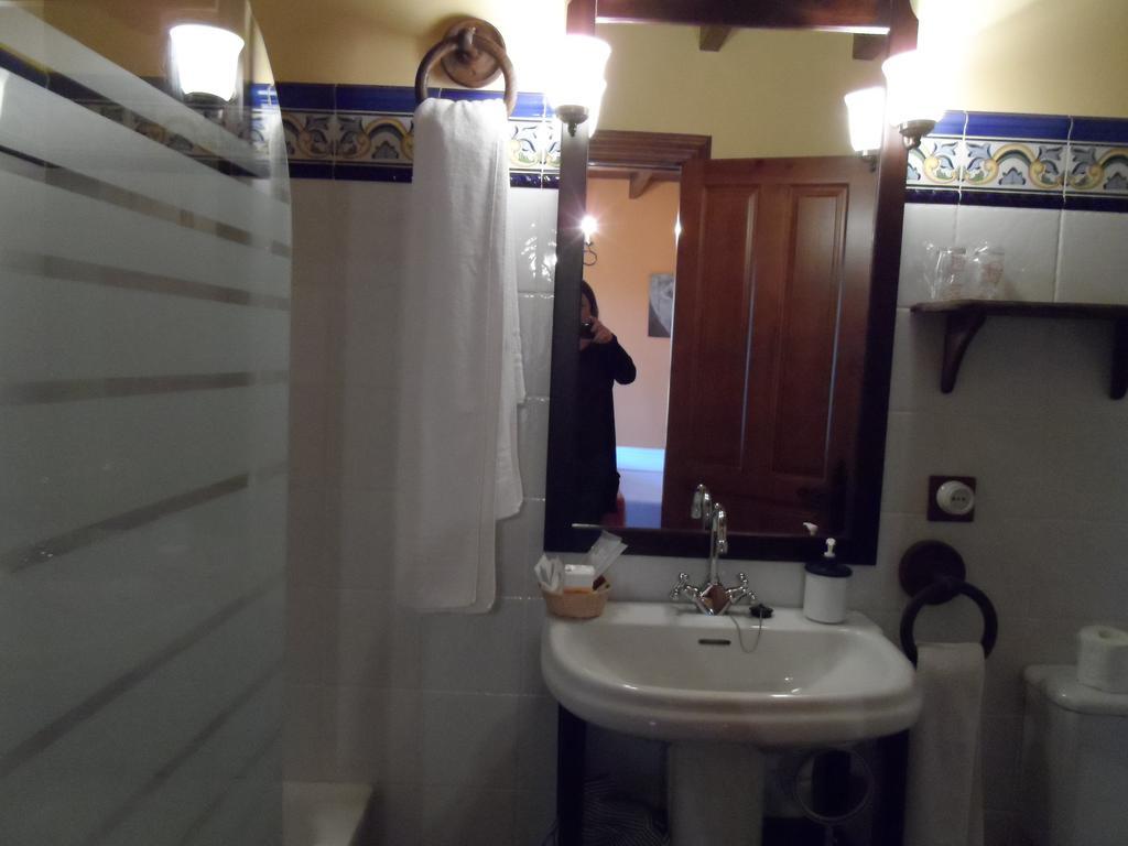 Casa El Campu Guest House Инфиесто Стая снимка