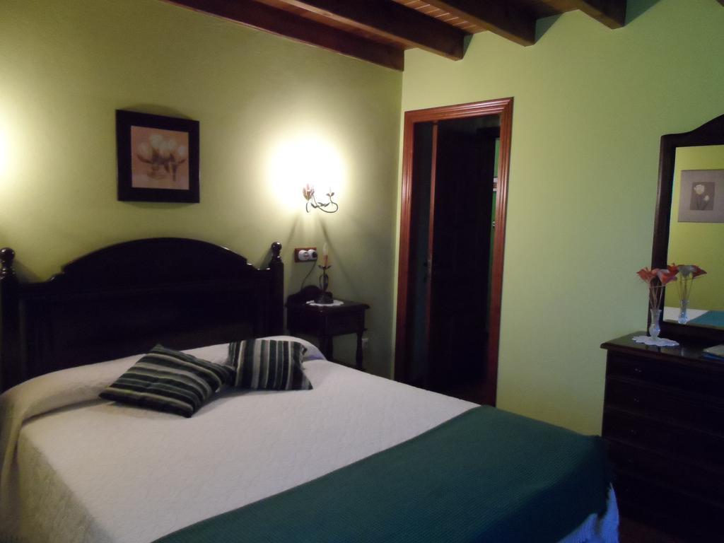Casa El Campu Guest House Инфиесто Стая снимка